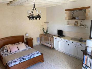 Chambre d’hôte pour 2 personnes, avec jardin et vue à Savigné-l'Évêque