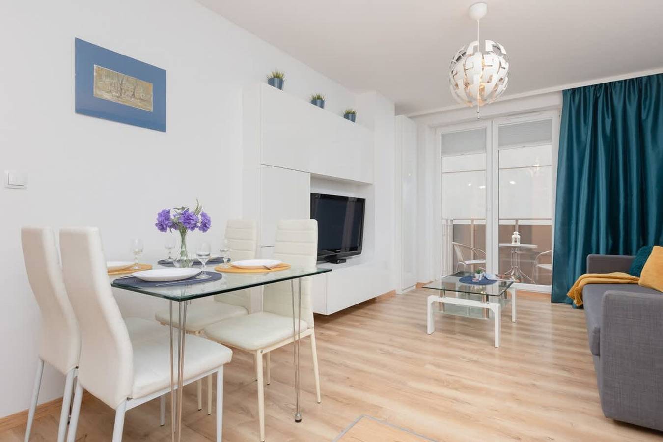 Entire apartment, Wawrzyszewska 9 1 Bedroom Parking Balcony in Warsaw, Masovia