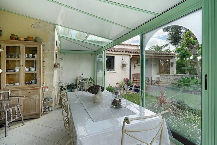 Habitación Hermione con terraza compartida, jardín común y Wi-Fi in Pont-l'Abbé-d'Arnoult, Saintes region