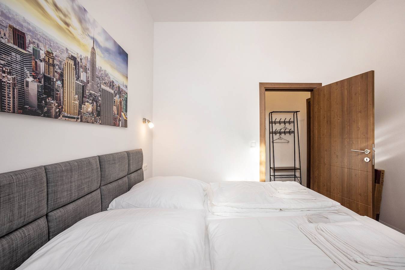 Hel lägenhet, 2-room apartment 1-2 with balcony and Wi-Fi in Lübeck (Stad), Lübeck