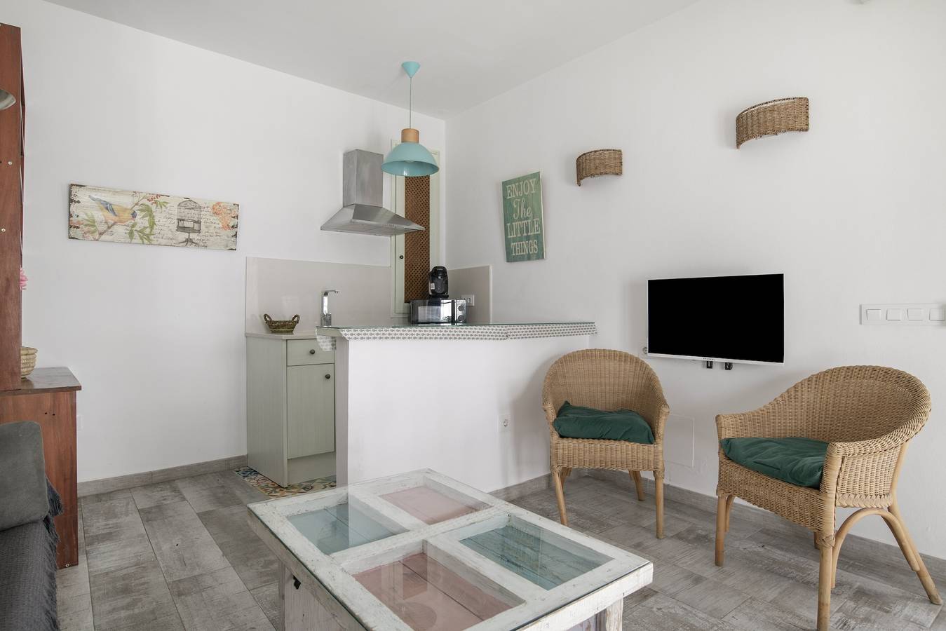 Ganze Wohnung, Moderne Ferienwohnung "Girasol" in bester Lage mit Klimaanlage und Terrasse in Vejer de la Frontera, Costa de la Luz