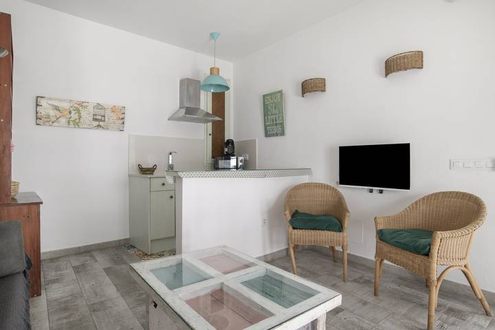 Ganze Wohnung, Moderne Ferienwohnung "Girasol" in bester Lage mit Klimaanlage und Terrasse in Vejer de la Frontera, Costa de la Luz