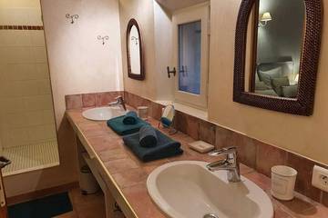 Gîte pour 2 Personnes dans Roussillon, Parc naturel régional du Luberon, Photo 3