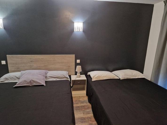 Hôtel pour 4 personnes, avec jardin et terrasse à Castelnou - 2