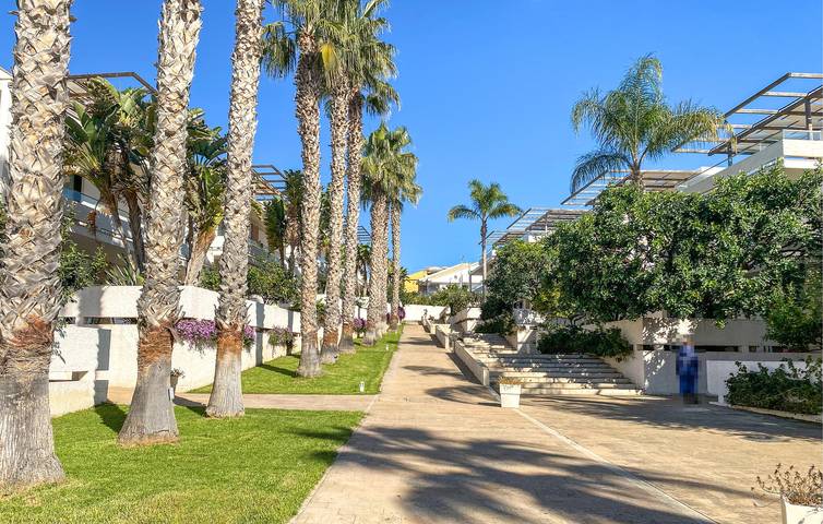 Ferienhaus für 6 Personen, mit Terrasse und Garten sowie Pool in Marina di Ragusa - 2
