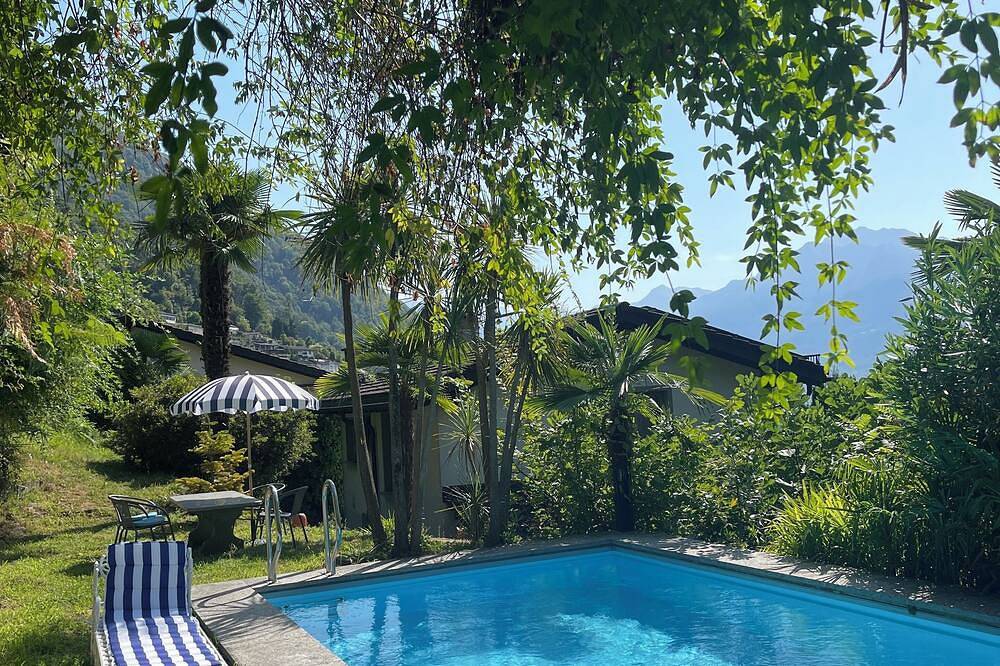 Ganze Wohnung, Romantic retreat with swimming pool. in Cugnasco-Gerra, Tessiner Alpen