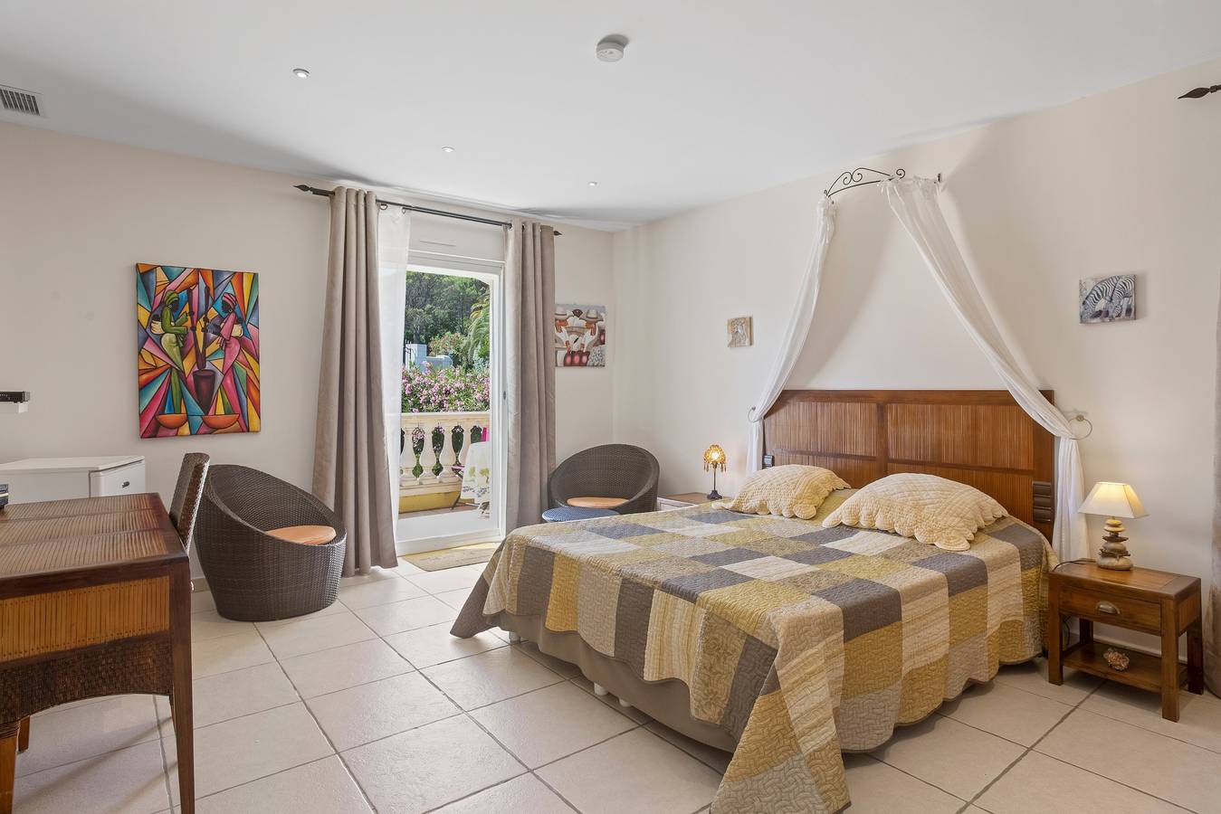 Kamer 'Le Petit Ramsès - Afrika' met gedeeld zwembad, wifi en airconditioning in Sainte-Maxime, Middellandse Zeekust (Frankrijk)
