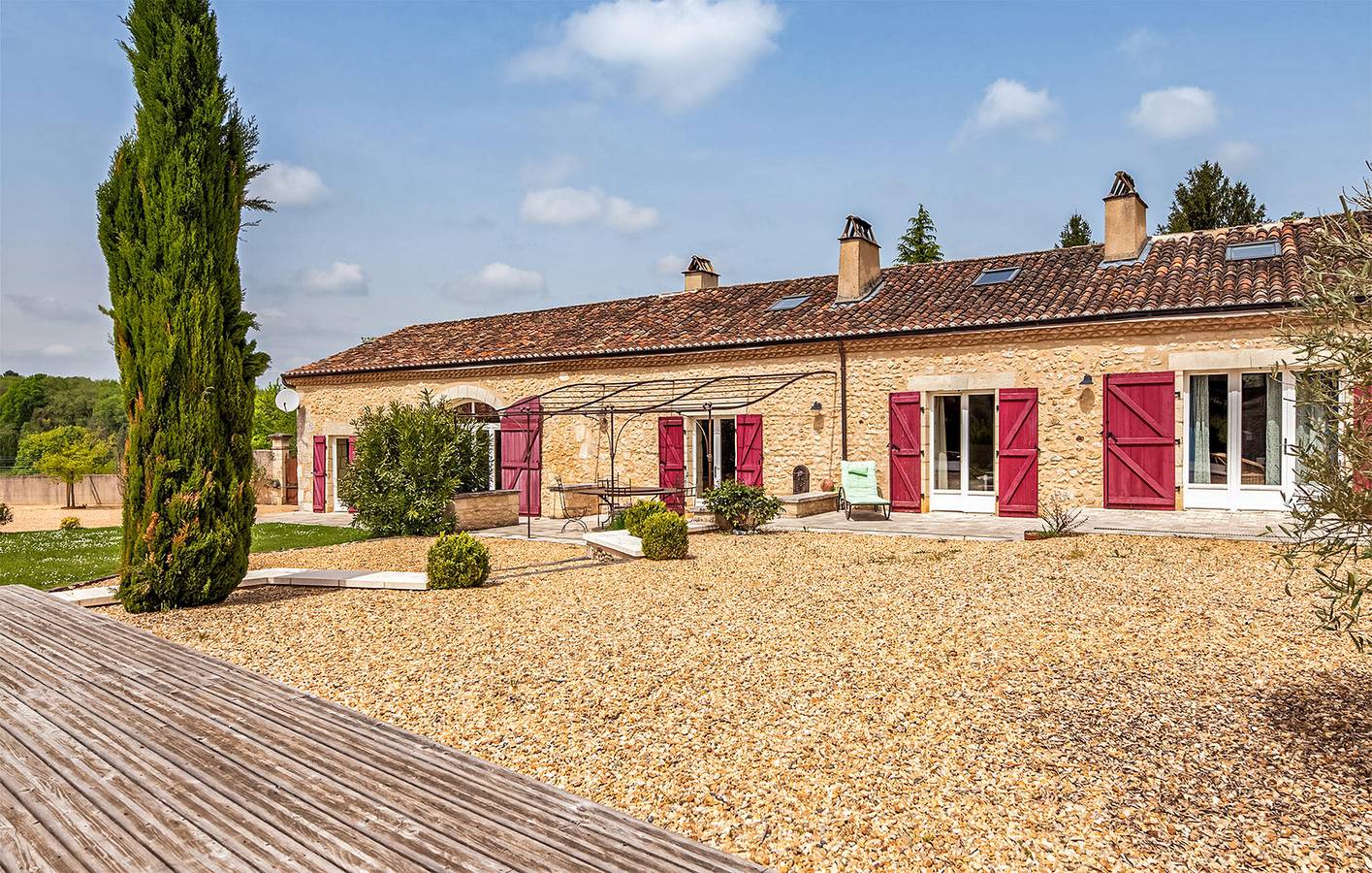 Charmant appartement de 28 m² avec piscine, Wi-Fi et jardin in Villamblard, Périgord Pourpre