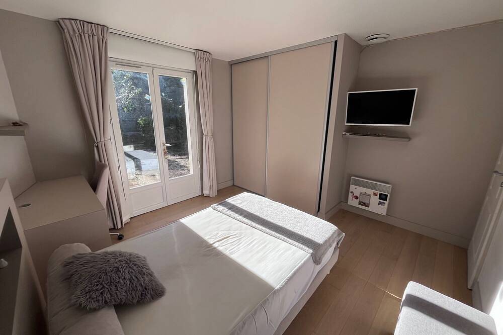 Jolie villa pleine de charme, bien équipée, 4 personnes, 3 chambres, très calme in Villeneuve-lès-Avignon, Région de Nîmes