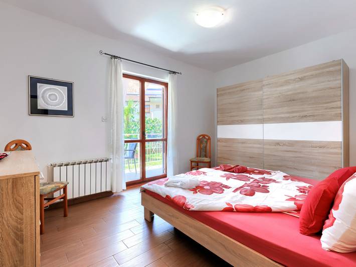 Ferienwohnung für 3 Personen, mit Balkon und Terrasse sowie Garten in Umag - 4