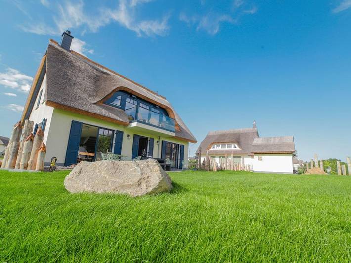 Ferienhaus für 9 Personen, mit Balkon und Terrasse sowie Garten und Sauna