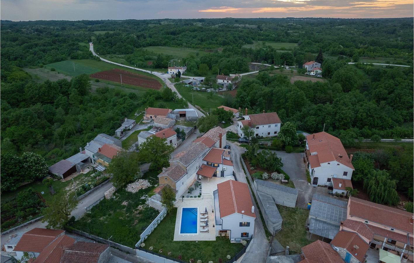 Holiday home for 8 people with sauna in Svetvinčenat, Central Istria