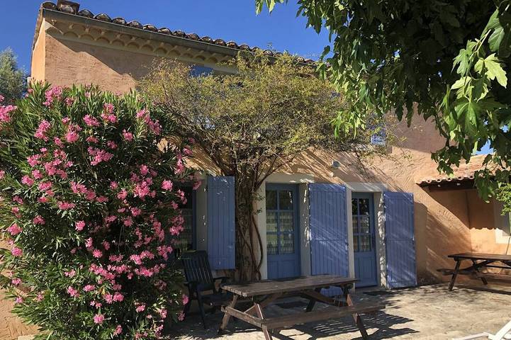 Ferienhaus für 8 Personen, mit Terrasse und Garten, mit Haustier in Bédoin - 4