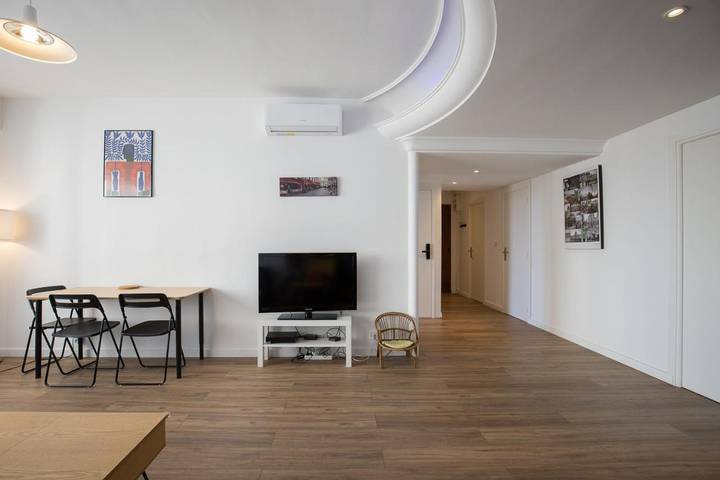 Gîte pour 4 personnes, avec terrasse dans Gare De Marseille Saint Charles