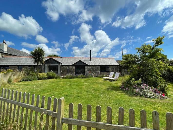 Cottage for 2 people, with Hot tub and Garden in Newlyn