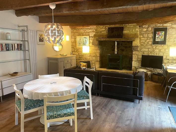 Gîte pour 4 personnes, avec jardin et terrasse à Langoëlan