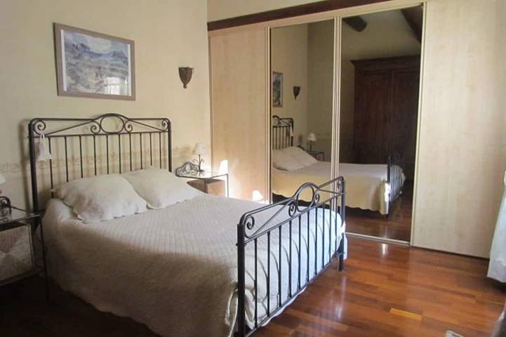 Gîte pour 5 personnes, avec terrasse et jardin à Boulbon - 2