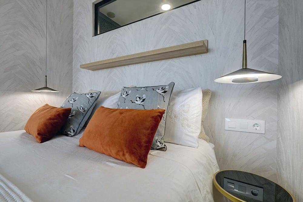 Entire apartment, Ale Maison sotogrande port and beachfront private terrace sea view in Sotogrande, San Roque