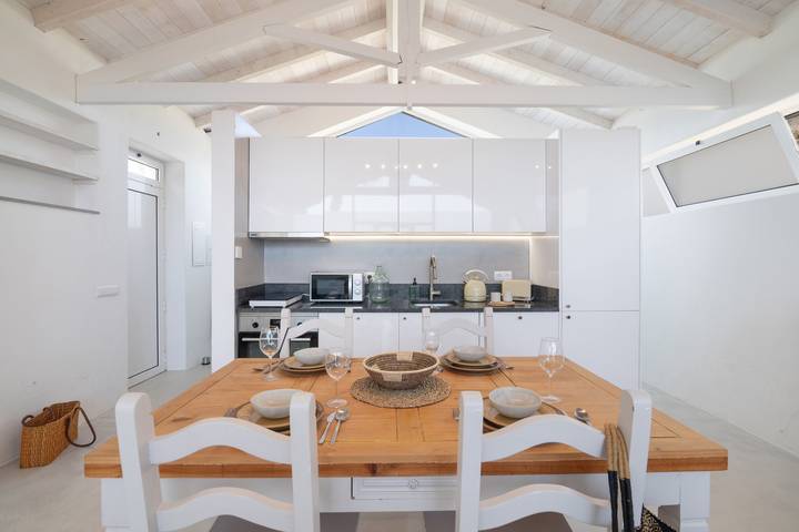 Studio entier, Cottage lumineux en Algarve avec yoga, pilates et bassin naturel in Moncarapacho e Fuseta, Parque Natural da Ria Formosa
