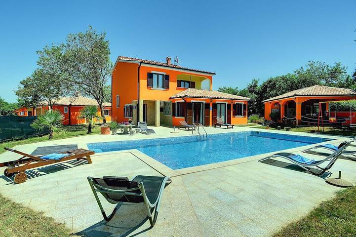 Villa für 10 Personen, mit Garten und Sauna sowie Balkon, mit Haustier - 1