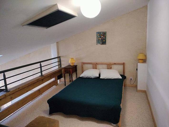 Gîte pour 4 personnes, avec piscine et vue à Charleval - 4