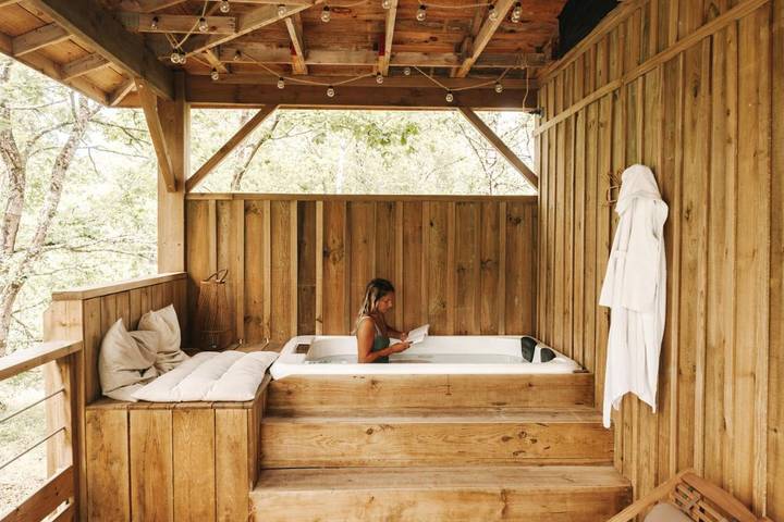 Cottage pour 4 personnes, avec jardin ainsi que jacuzzi et piscine
