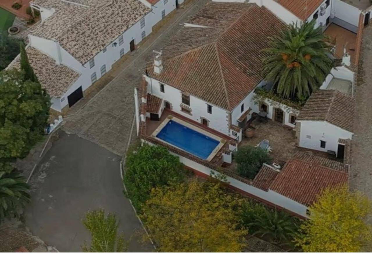 Eight-Bedroom House in Los Panchez, Fuente Obejuna