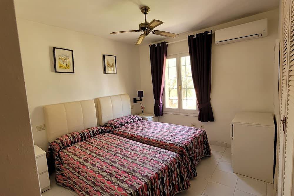 Kostenlose unbegrenzte Wifi-Klimaanlage-Grill-Dachterrasse Solarium-2 Bed 2 Bath Villa in Cartagena, Costa Cálida