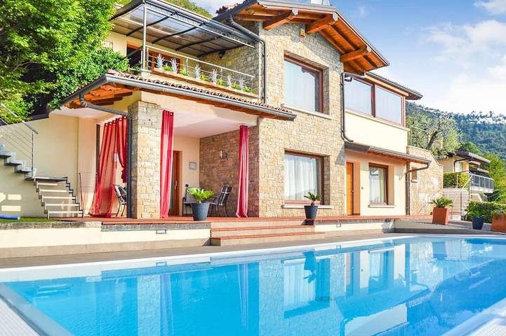 Ferienhaus für 10 Personen, mit Garten und Terrasse, mit Haustier