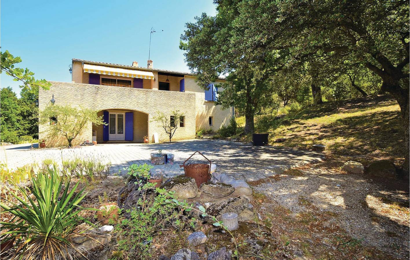 Apartamento con jardín, a 1,5 km de Colonzelle in Chamaret, Región de Nyons