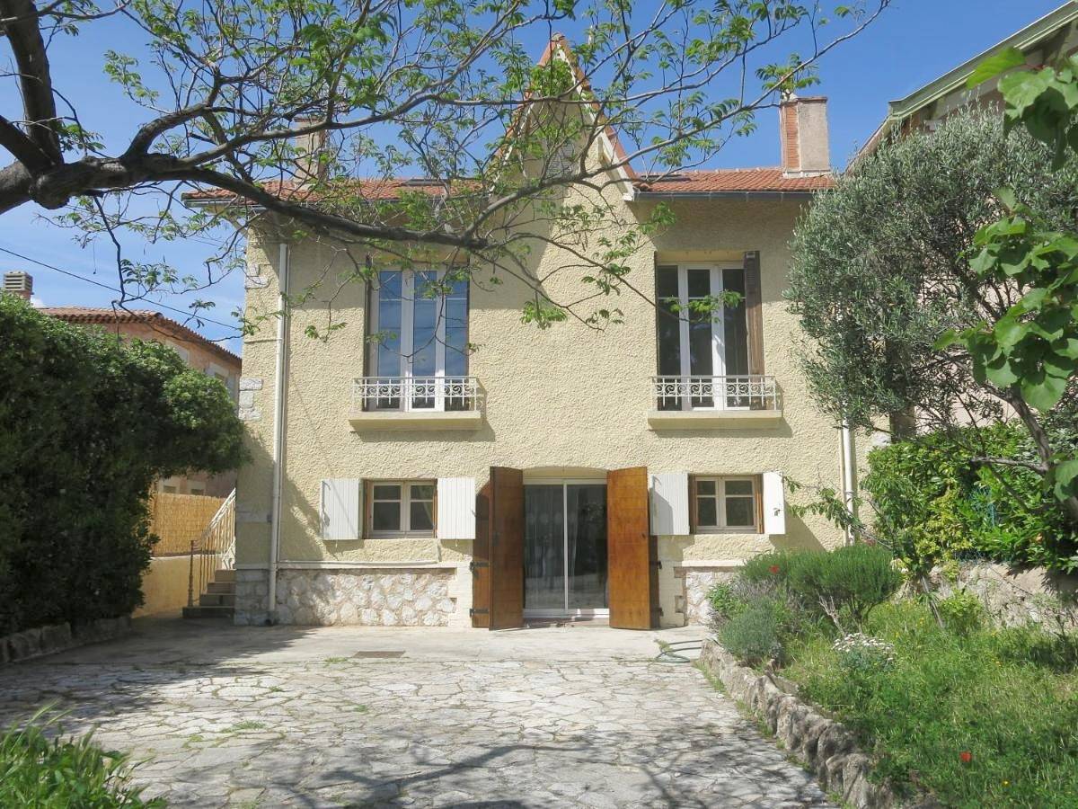 Maison avec jardin sur une colline in Marseille, Marseille en omgeving
