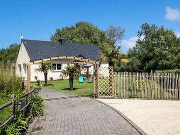 Location de vacances pour 4 personnes, avec jardin dans Anse de Kernic