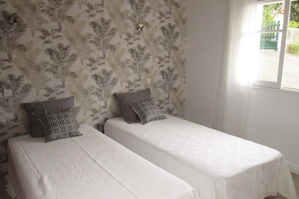 Entire apartment, Great T3 ground floor in house in Mouguerre, Bayonne region
