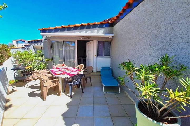 Villa pour 6 personnes, avec jardin ainsi que jacuzzi et piscine, animaux acceptés dans Saint-Cyprien-Plage