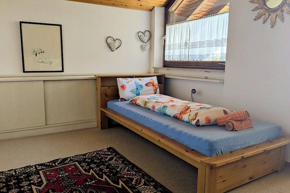 Gemütliches Haus mit großem, eingezäunten Garten 20 Min. vom Bodensee entfernt in Herdwangen-Schönach, Region Bodensee-Oberschwaben