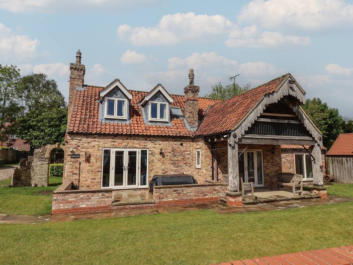Agriturismo voor 8 personen, met tuin in Leven