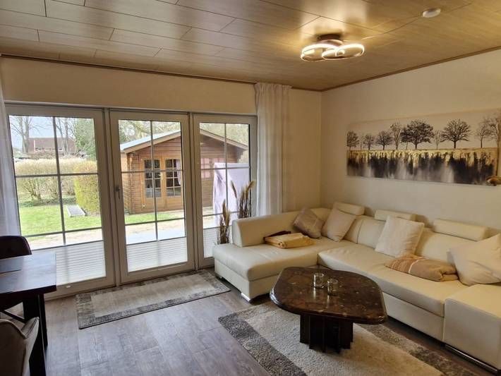 Ferienwohnung für 2 Personen, mit Terrasse und Garten sowie Sauna in Schönhagen