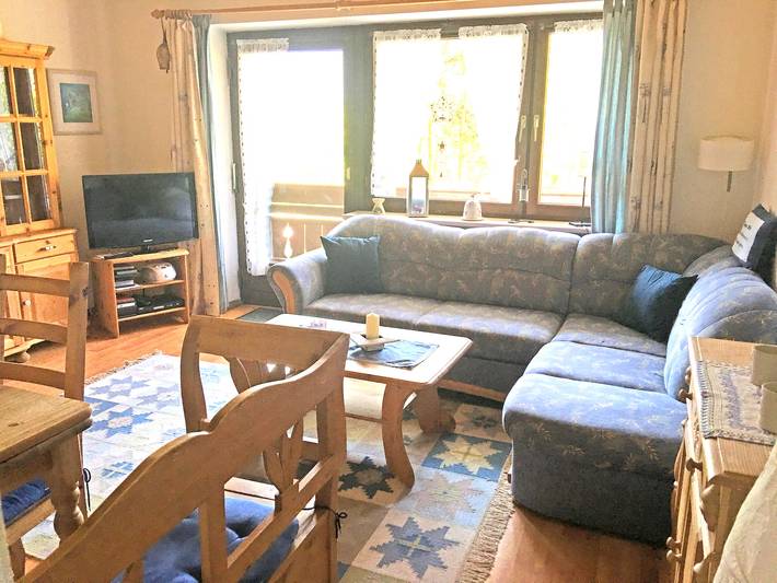 Ganze Ferienwohnung, Alpenresidenz Mattenklotz - Ferienwohnung 46 qm separates Schlafzimmer und Süd-West-Balkon in Sachrang, Aschau im Chiemgau