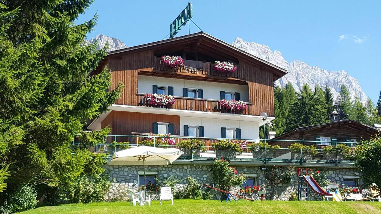 Hotel Villa Gaia in Cortina d'Ampezzo, Dolomiti Superski