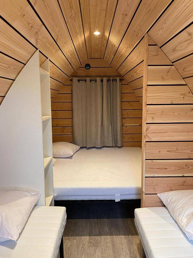 Camping pour 4 personnes, avec jardin ainsi que jacuzzi et sauna dans L'Aubrac - 2
