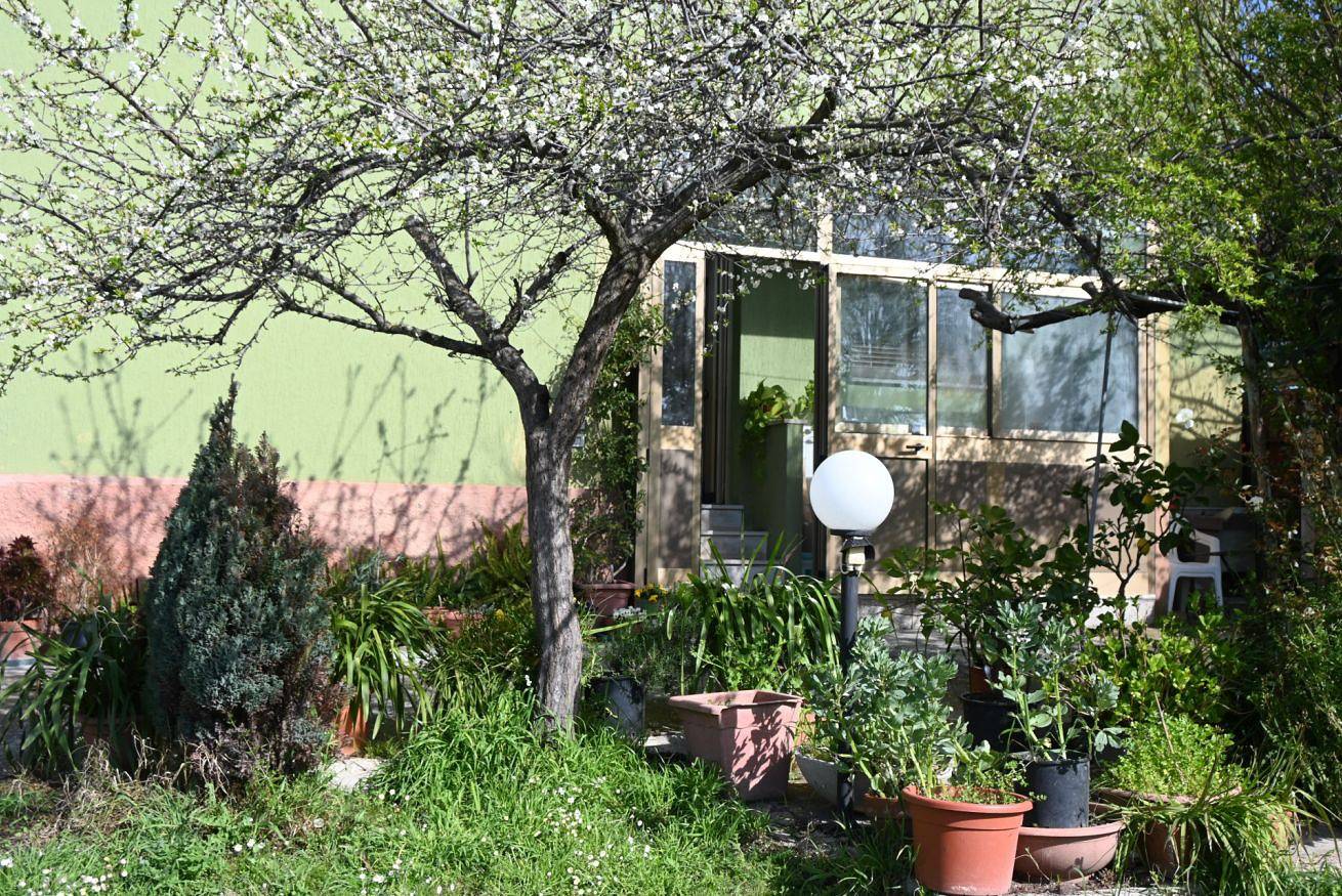 Apartamento entero, Se162 - Marotta, comfortable three-room apartment with garden and parking space in Valle del Metauro