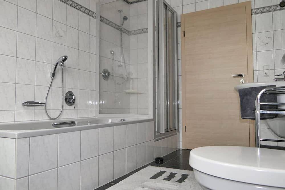 Ganze Wohnung, Ferienwohnung Anita Stürmer - 4-Bettwohnung Stürmer in Morscheid-Riedenburg, Morbach
