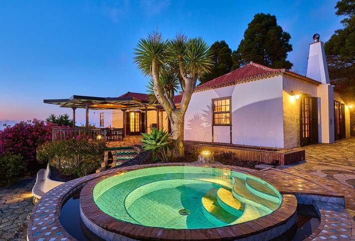 Casa rural para 4 personas, con Terraza y Jardín además de Piscina y Vistas al lago en Puntagorda