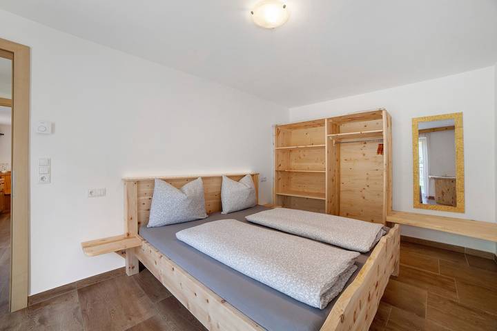 Hel lejlighed, Apartment 'Scheiberhof' with Mountain View, Private Garden and Wi-Fi in San Leonardo i Passiria, Passeiertal