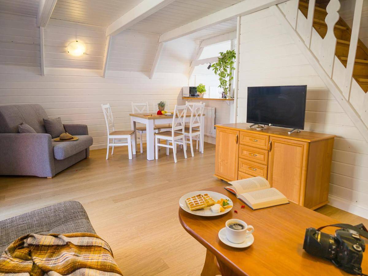 Domki Faraway- dawniej Słoneczko - jacuzzi, sauna, rowery w cenie in Dźwirzyno, Baltic Sea Pomerania