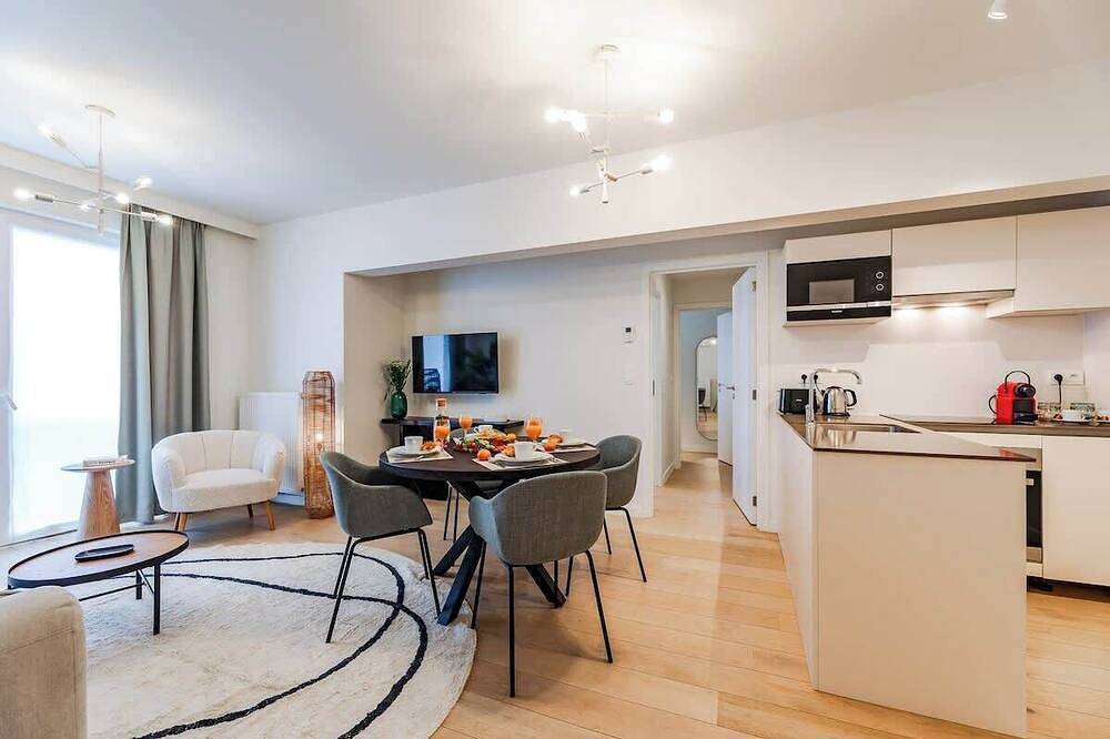 Ganze Wohnung, 3Br Nato & Eu Apartment Free Luggage Room/Free cancelation in Schaerbeek - Schaarbeek, Flandern