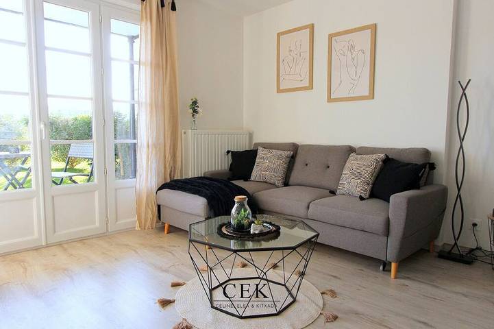 Location de vacances pour 4 personnes, avec jardin et terrasse à Serris