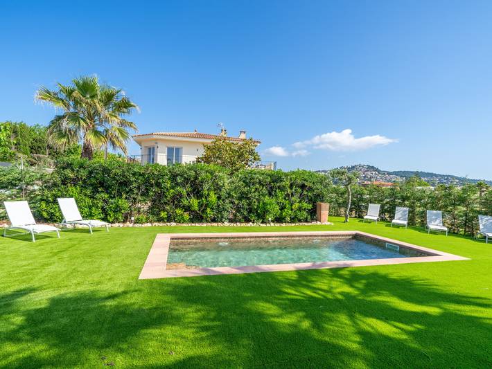 Gîte pour 10 personnes, avec jardin ainsi que balcon et piscine à Santa Susanna - 4