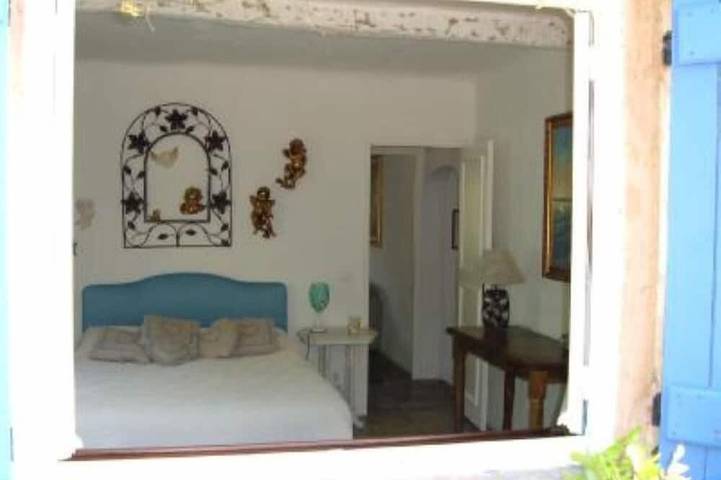 Location de vacances pour 2 personnes, avec jardin à Valbonne - 3