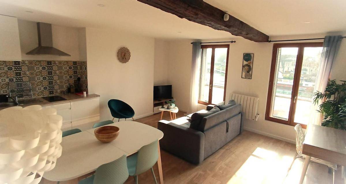 Appartement entier, One-Bedroom Apartment in Meaux, Seine-et-Marne